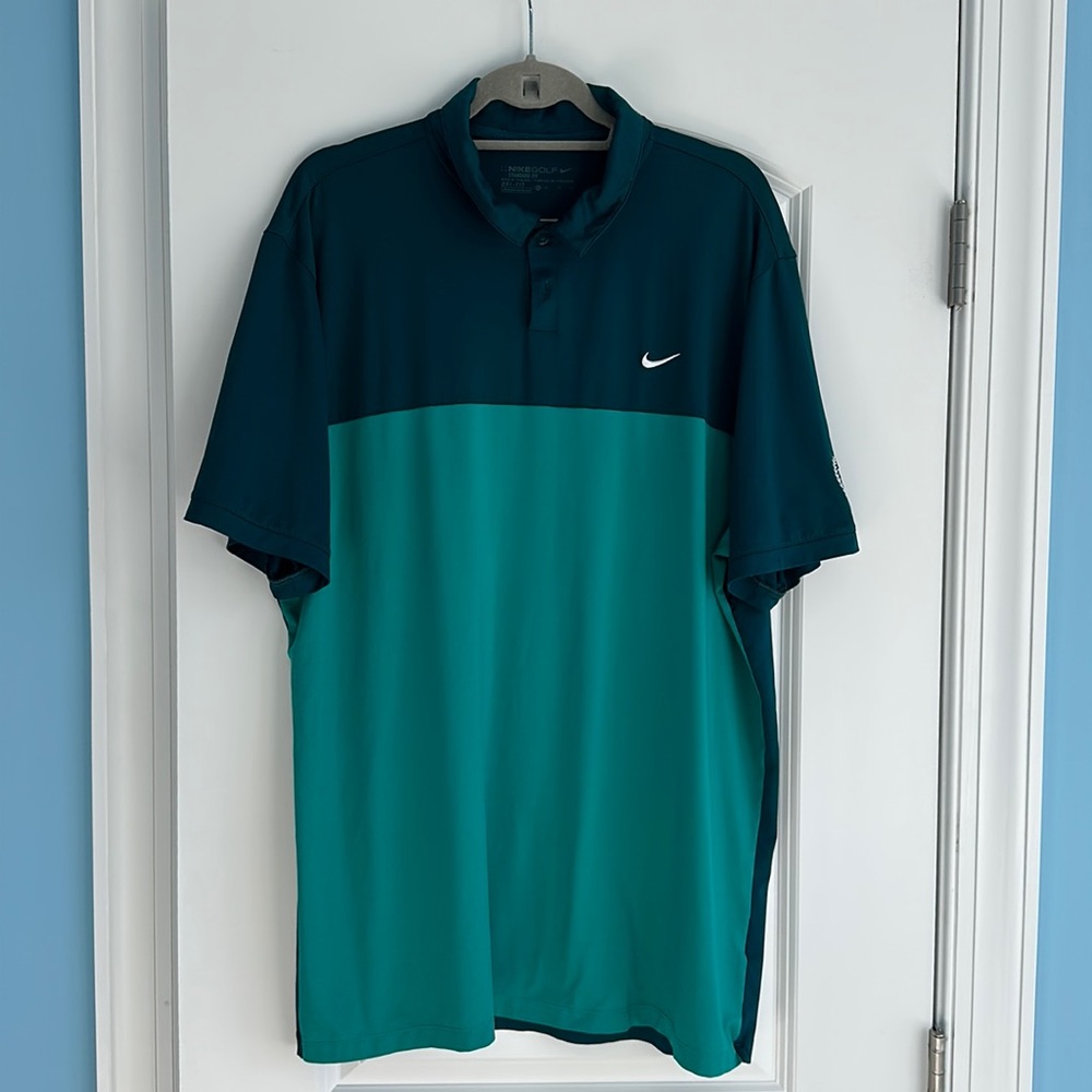 Men’s XL Nike golf polo. Excellent condition. Green